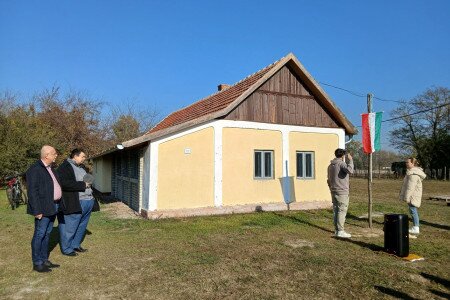 Cserkészek vették birtokba a mórahalmi Vér tanyát