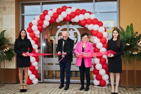 Mórahalmon nyitotta meg legújabb boltját a Rossmann